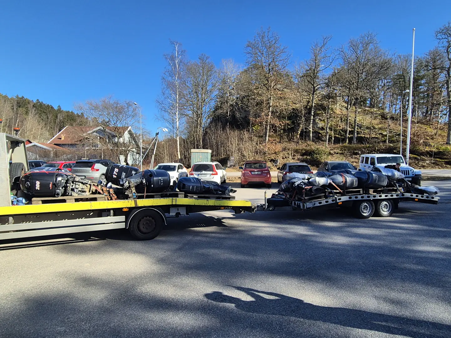 Påhengsmotor på henger