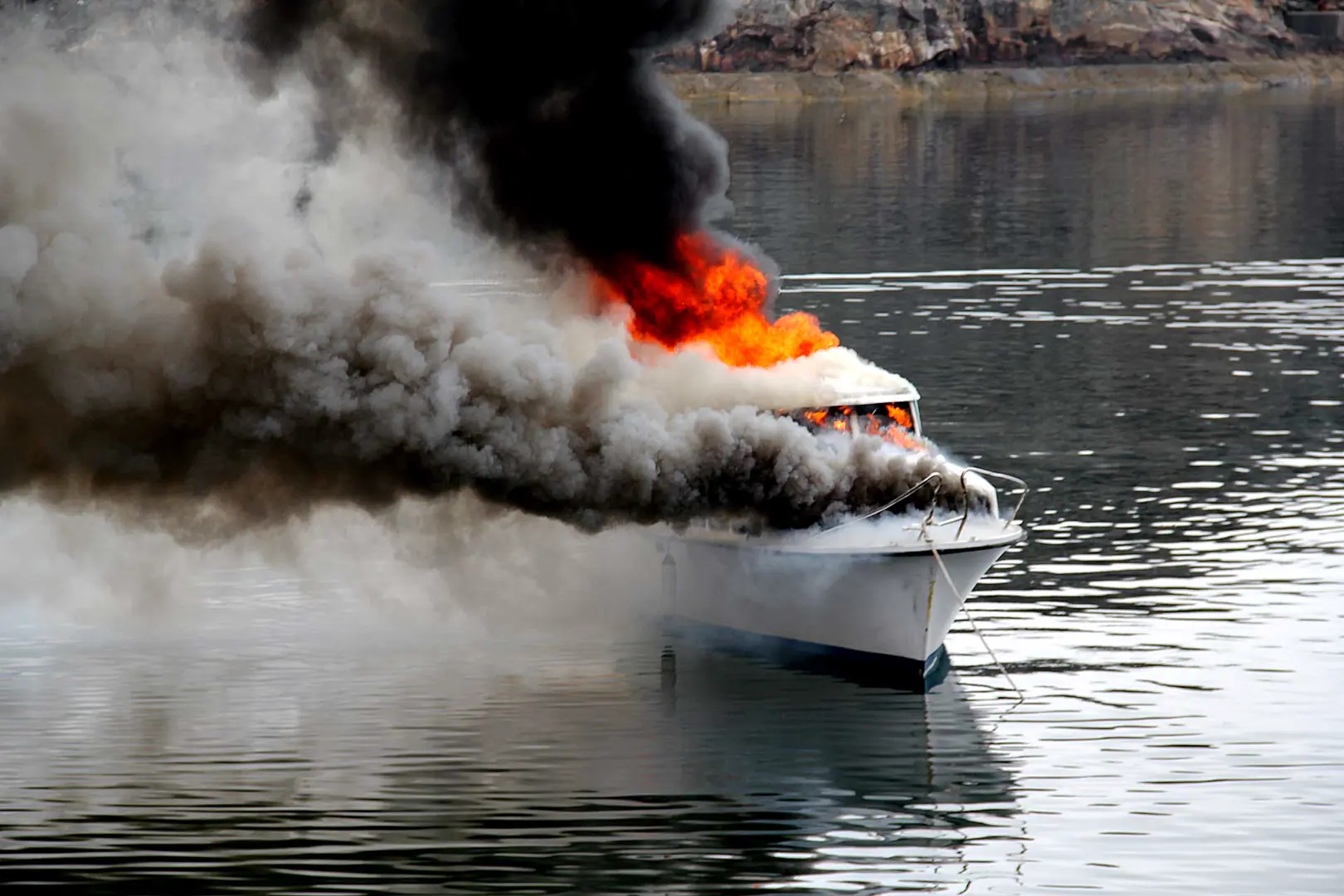 En båt tar fyr fortere enn mange tror og er gjerne overtent i løpet av få minutter. Foto: Tryg Forsikring