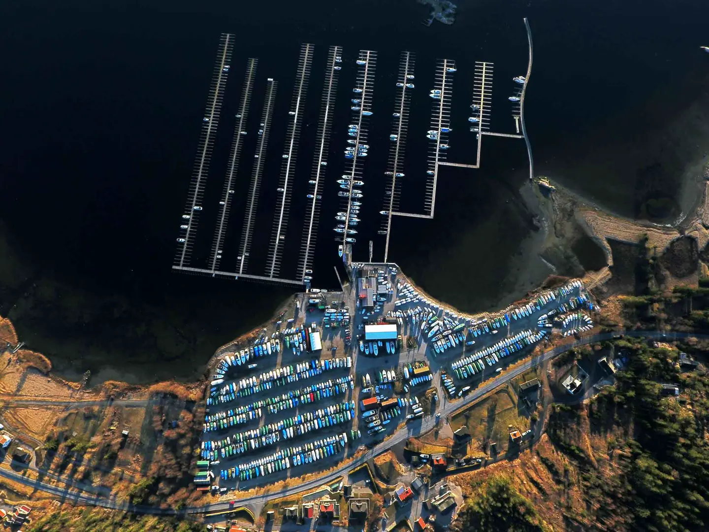 Med sine 1 250 båtplasser og 800 opplagsplasser er Skjeberg Marinesenter en gigant i norsk marina-sammenheng. Foto: Skjeberg Marinesenter